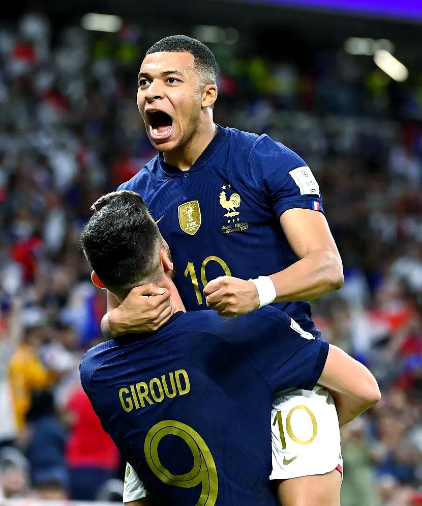  姆巴佩暗示离开巴黎出国踢球 被法国媒体喷出阴影 