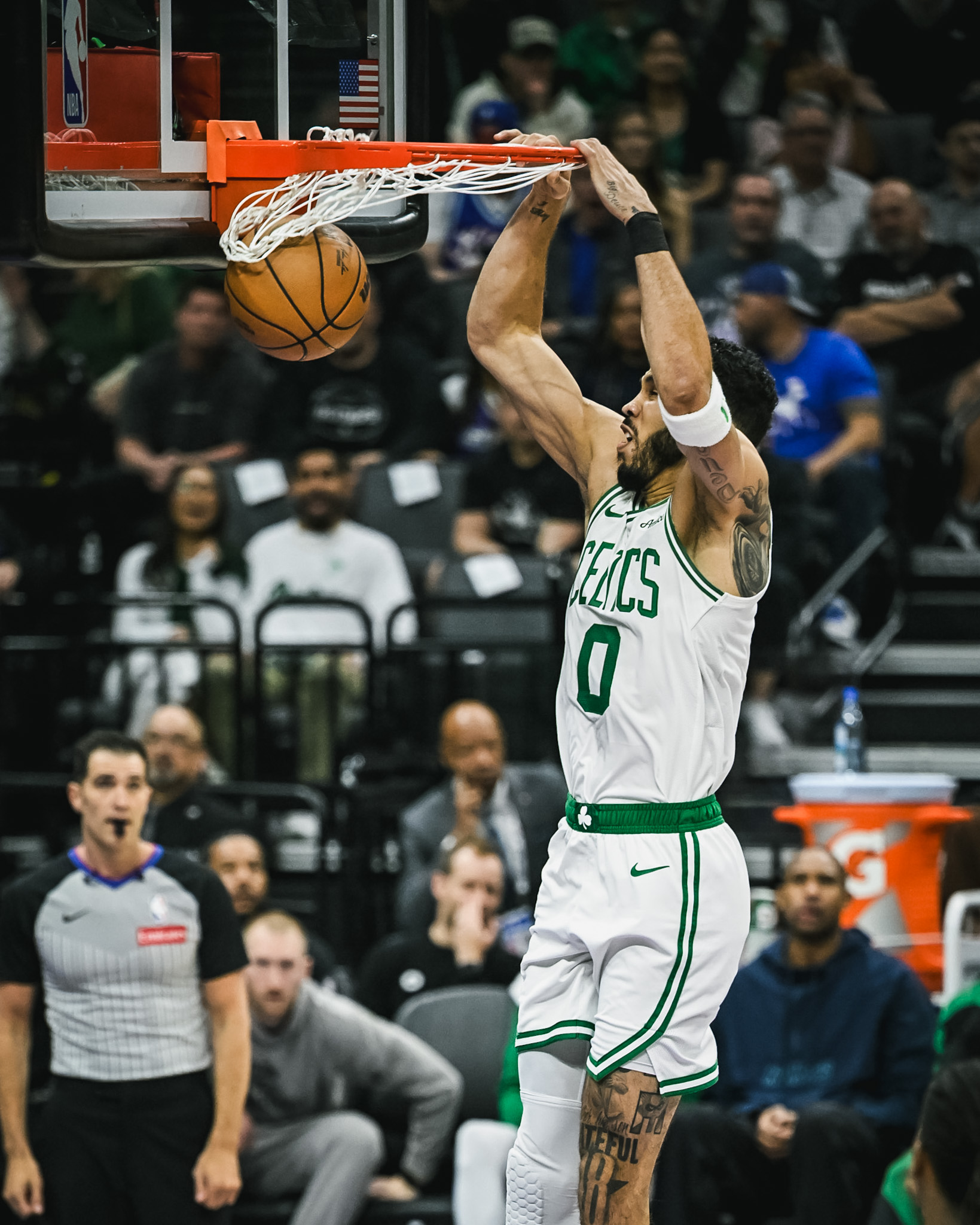 KAIYUN-关于塔图姆连续十二场比赛得分超过绝杀，独行侠挑战极限！的信息