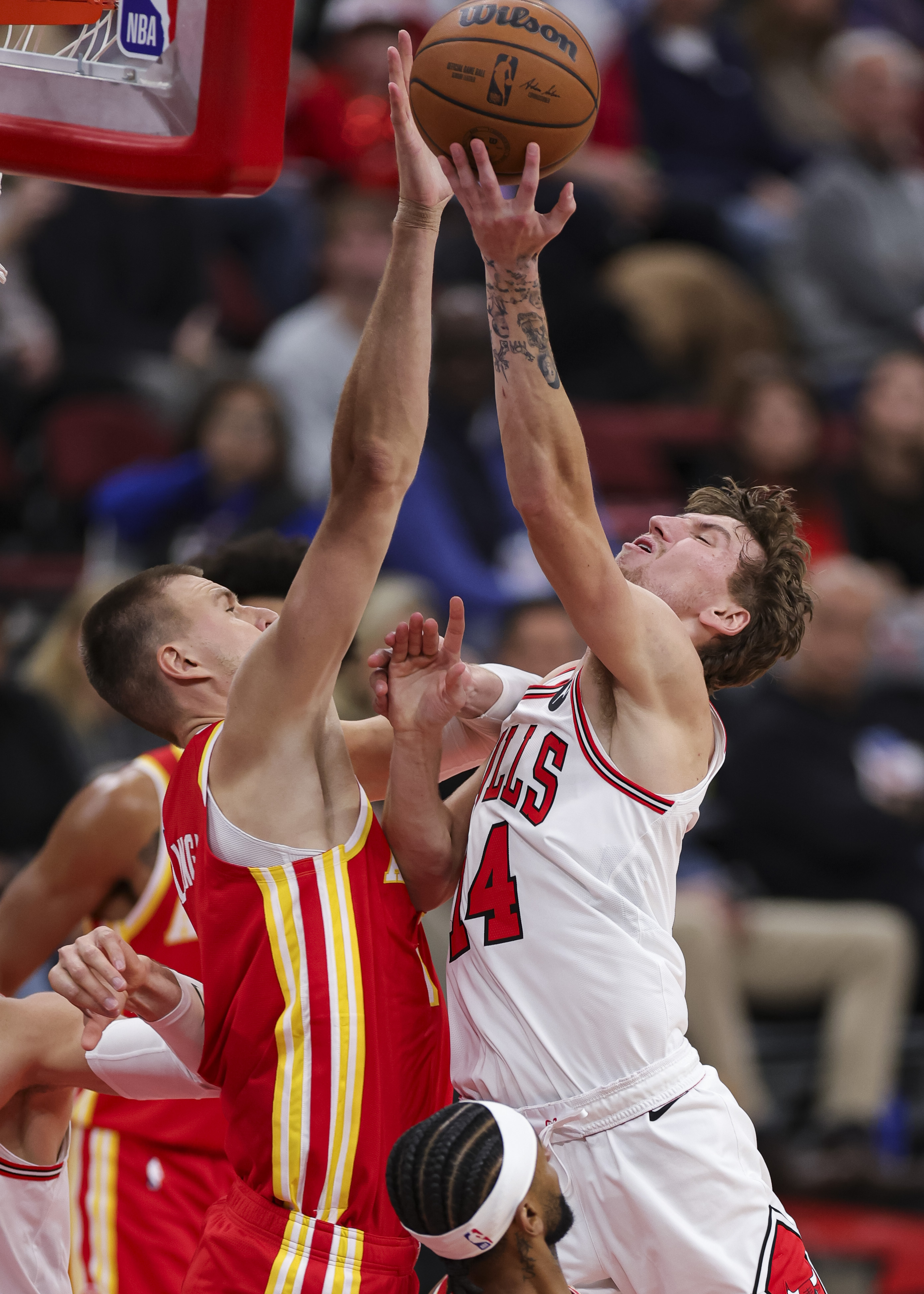 詹姆斯在公牛比赛中精彩发挥,挺进下一轮引发热议!的简单介绍 詹姆斯在公牛比赛中精彩发挥,挺进下一轮引发热议!的简单介绍